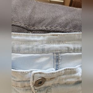 SOLD**10P, light blue, curvy Capri